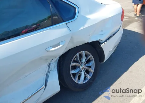 2016 Volkswagen Passat 1.8T S из США, поврежденный, VIN 1VWAS7A38GC067726